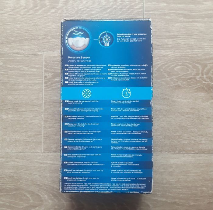Brosse à dents élèctrique Oral-B Pro 1 700 NEUVE - photo numéro 2