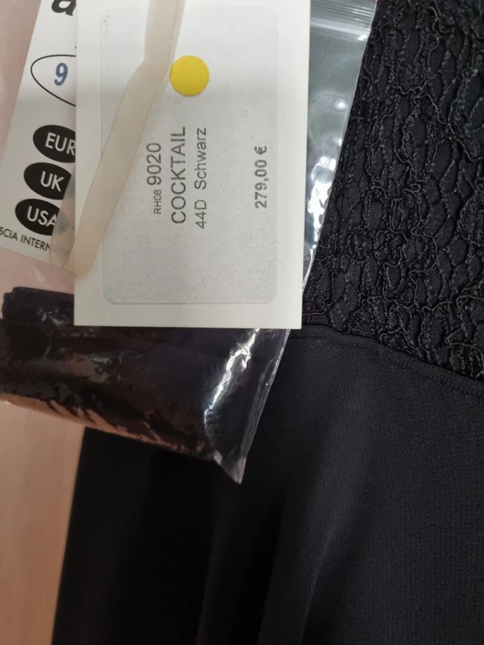 Robe de cocktail - photo numéro 4