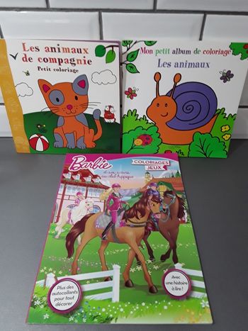 Lot de 3 livres de coloriages neufs