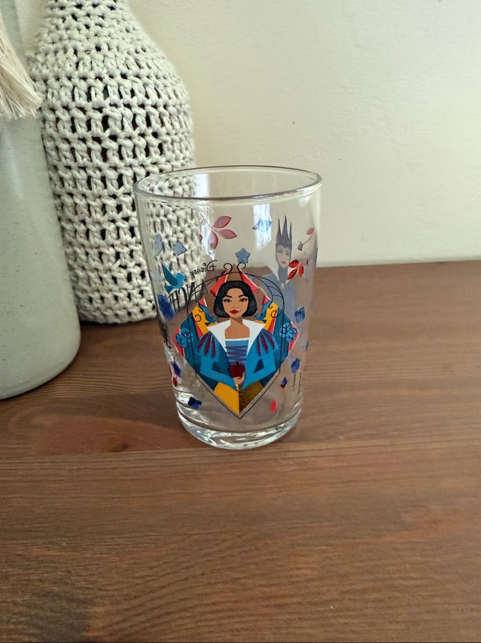 Verre blanche neige