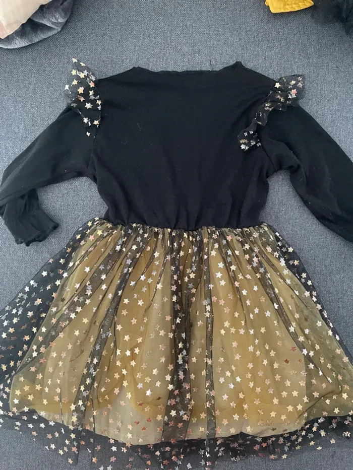 Robe noire avec dentelles jaune et étoiles - 3 ans - photo numéro 5
