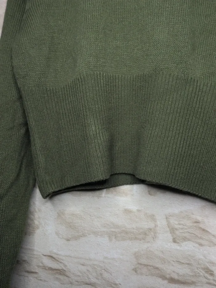 Pull kaki – Taille M neuf avec étiquette - photo numéro 3