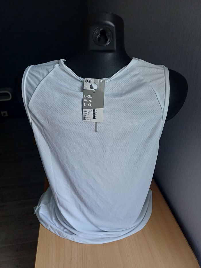 Tshirt debardeur - photo numéro 3