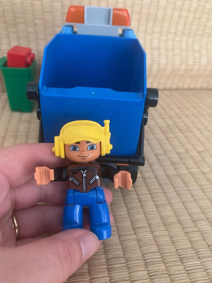 Le camion poubelle 10519 lego duplo - photo numéro 8