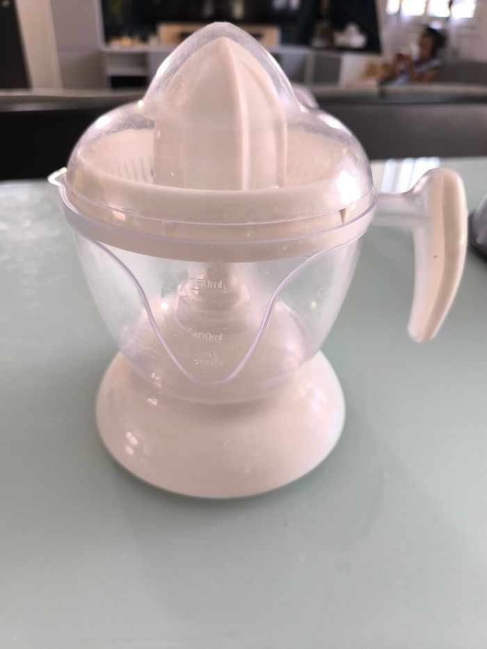 Presse agrume électrique - photo numéro 2