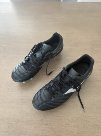 Crampons homme Mizuno