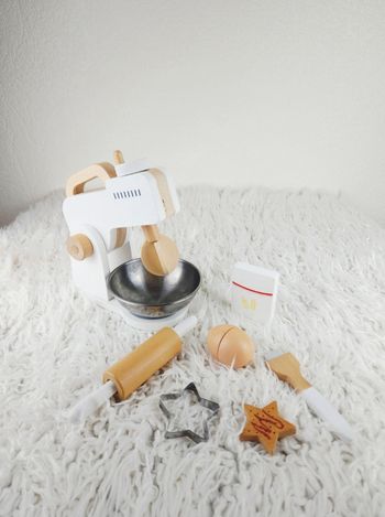 Robot batteur et ses accessoires en bois marque Vertbaudet 🎅