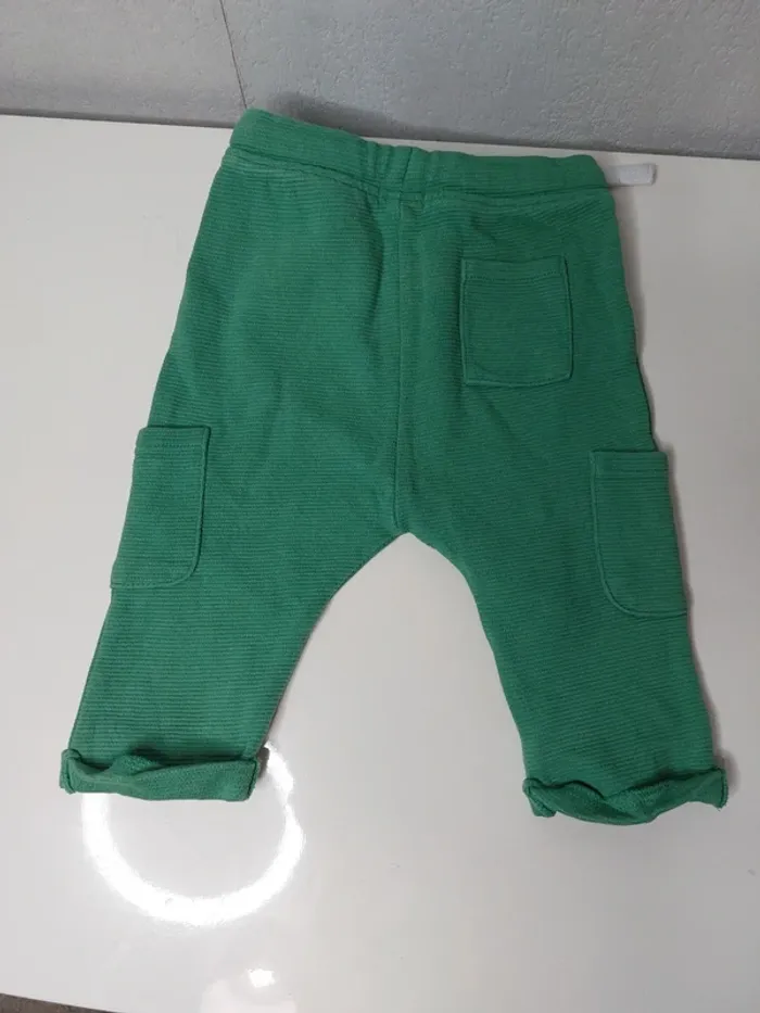 Pantalon jogging Vert "KIABI" - photo numéro 2