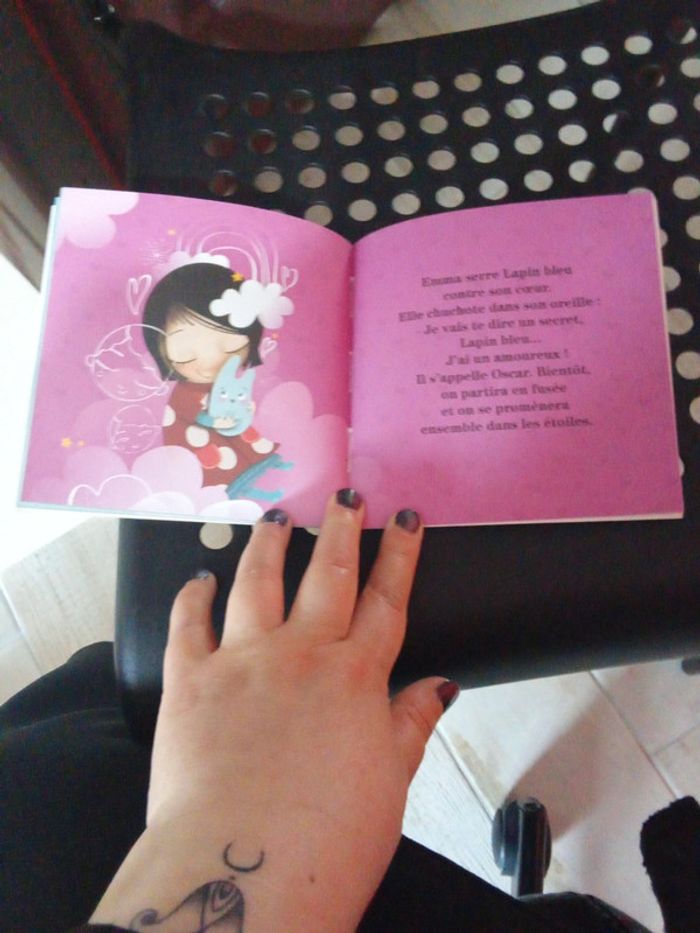 Livre, Emma a un amoureux - photo numéro 4