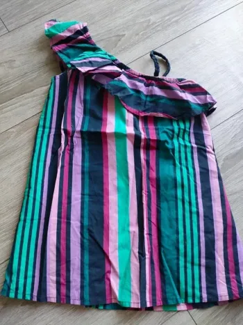 Robe asymétrique rayée