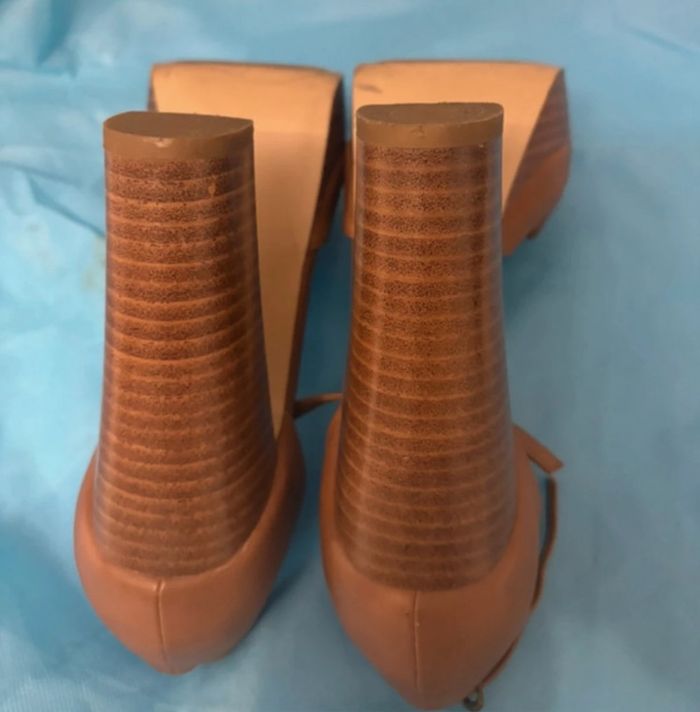 Chaussures sandales habillées quasi neuves - photo numéro 5