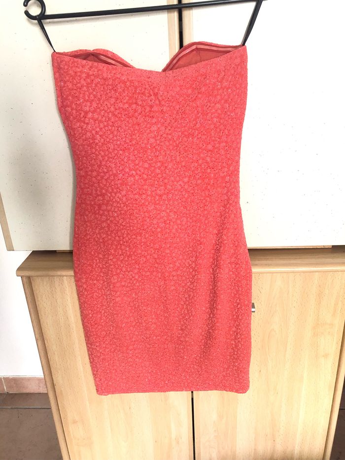 Robe de soirée couleur corail - photo numéro 4