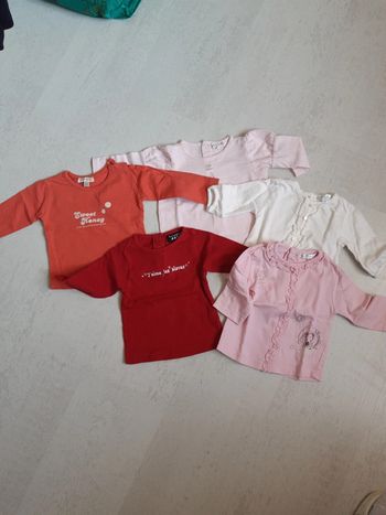 5 tee shirt Ml 3 mois