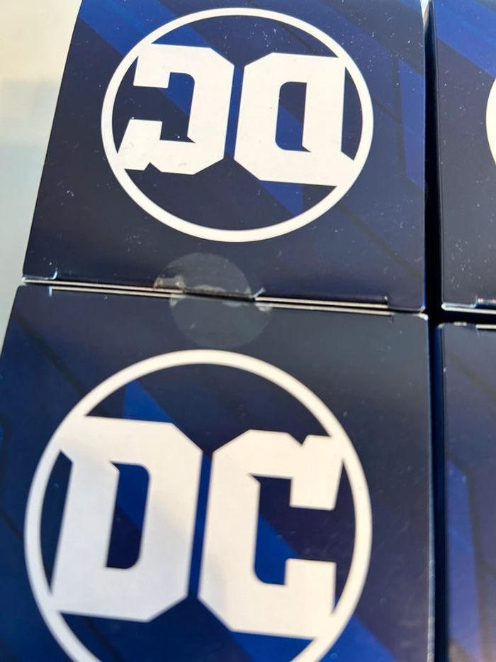 DC Justice League Pack 4 Figurines : Batman, flash, Wonder Woman & superman (neuf ) - photo numéro 19