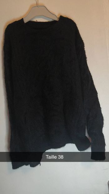 Pull noir taille 38
