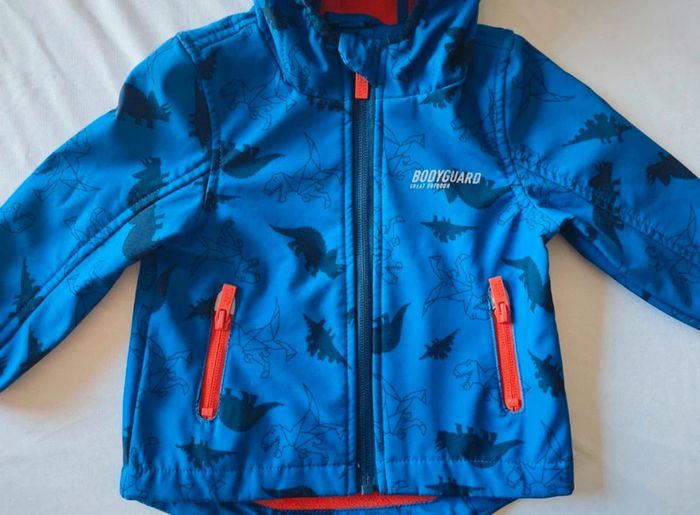 Très jolie veste imperméable doublée polaire dinosaures 12 mois - photo numéro 2