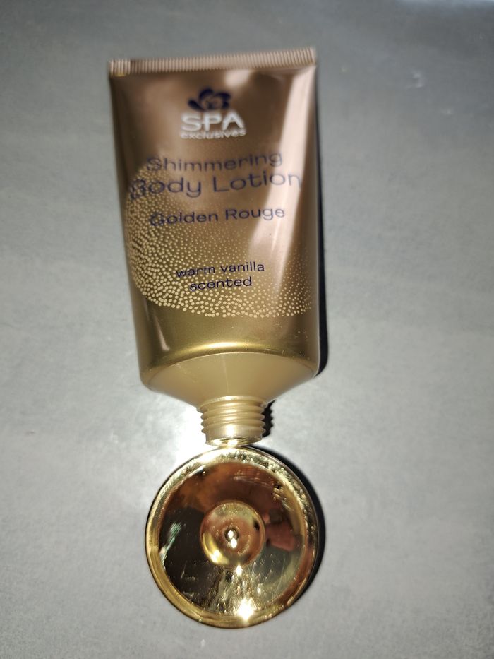 Lotion corporelle 75ml neuf avec opercule