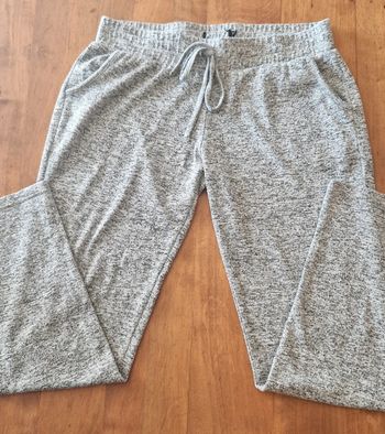 Pantalon sport avec poche et lacet