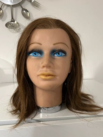 Tête à coiffer academy