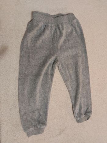 Pantalon type jogging