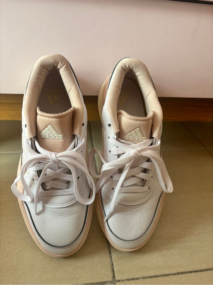 Sneakers Osana Adidas 38.5 - photo numéro 2