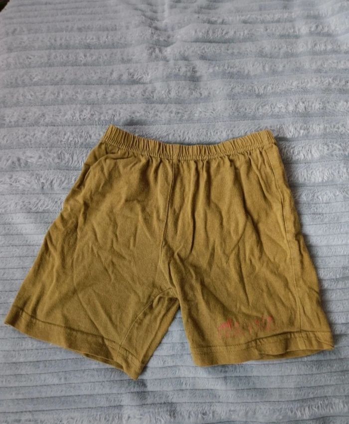 Short le roi lion 3ans