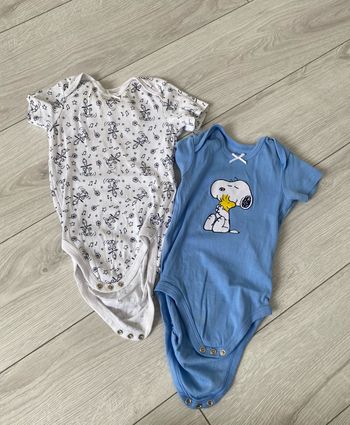 Body 12 mois, très bon état