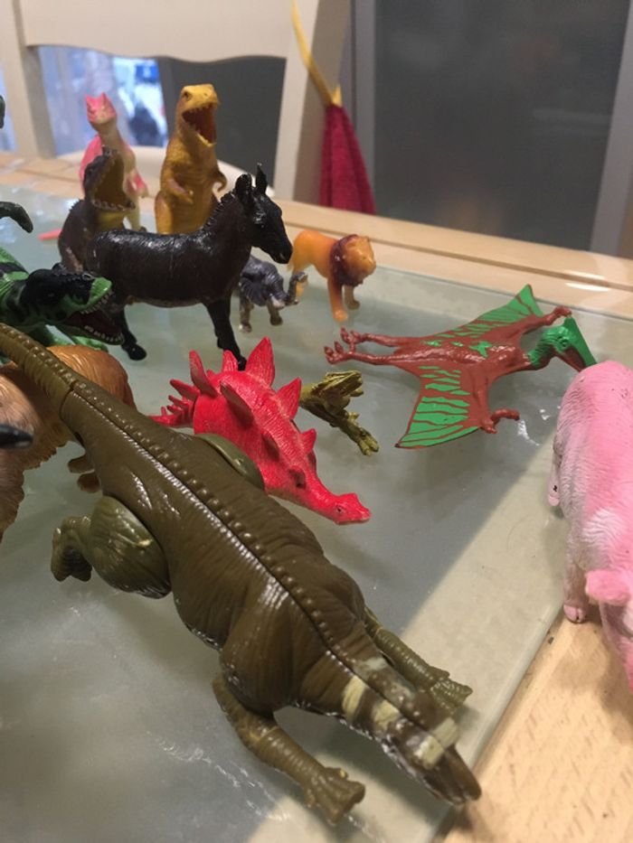 Lot dinosaures et animaux - photo numéro 3