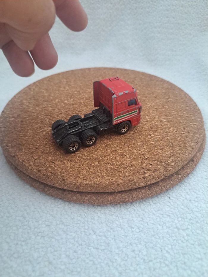 Camion Ferrari Matchbox - photo numéro 4