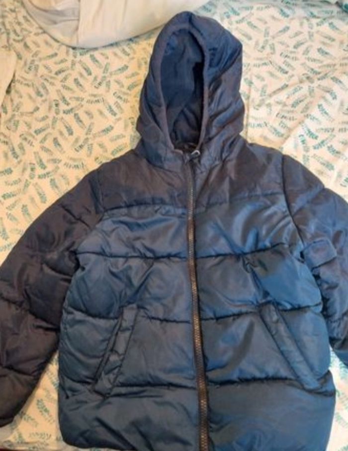 Doudoune couleur bleu/noir doublée polaire pour garçon en 5 ans