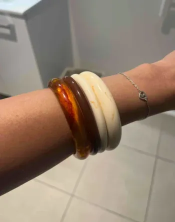 Lot 4 bracelets résine femme - Mode neuve