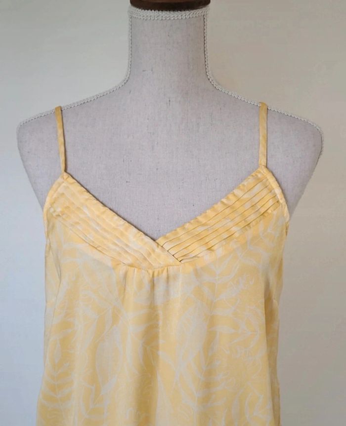 Débardeur caraco jaune et blanc à motifs feuilles Kiabi Taille M ou 36 38 - photo numéro 2