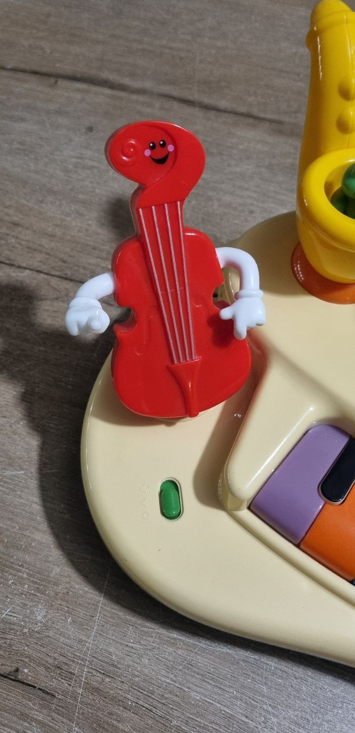 Piano interactif et lumineux vintage - photo numéro 4