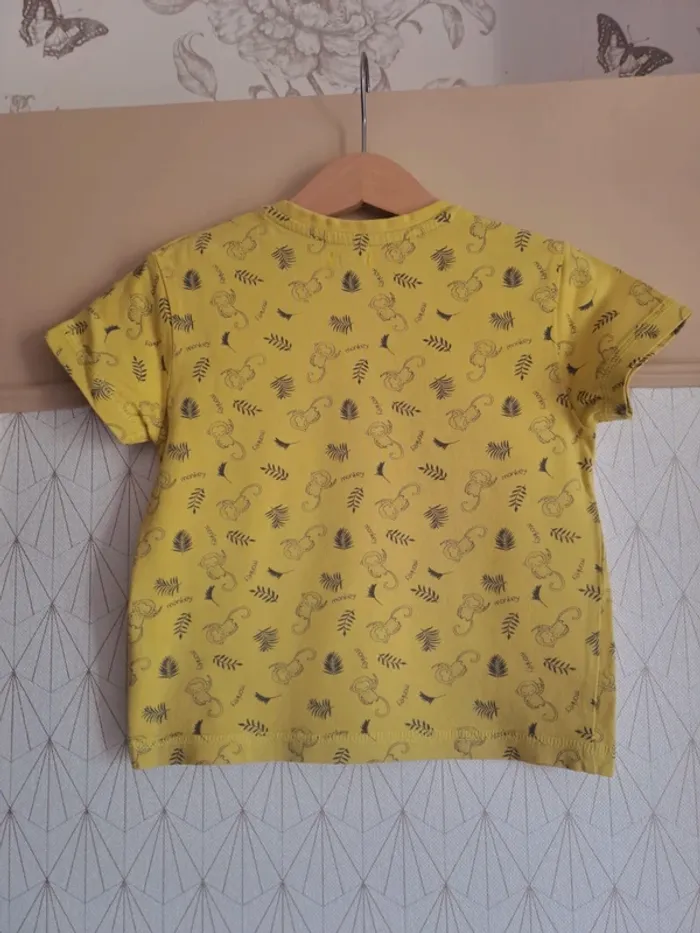 T-shirt garçon jaune kiabi 24 mois comme neuf - photo numéro 8
