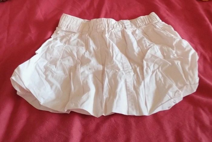 Jupe courte - photo numéro 2