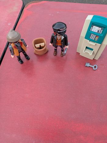 Playmobil voleurs 
