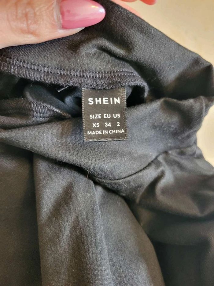 Haut Shein avec épaulettes - photo numéro 3