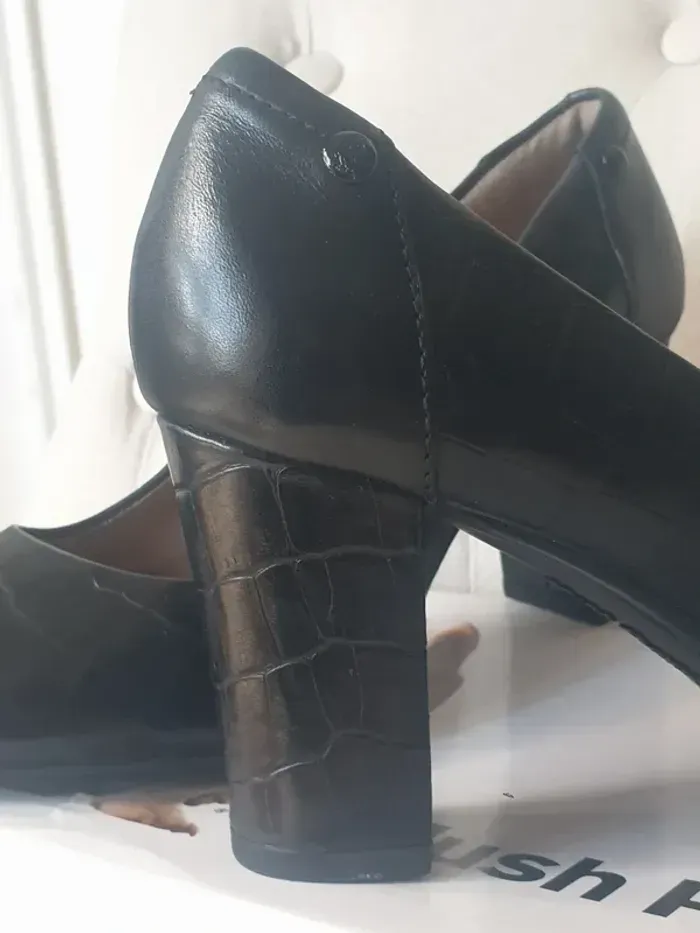 Escarpin croco cuir noir - Hush Puppies T.40