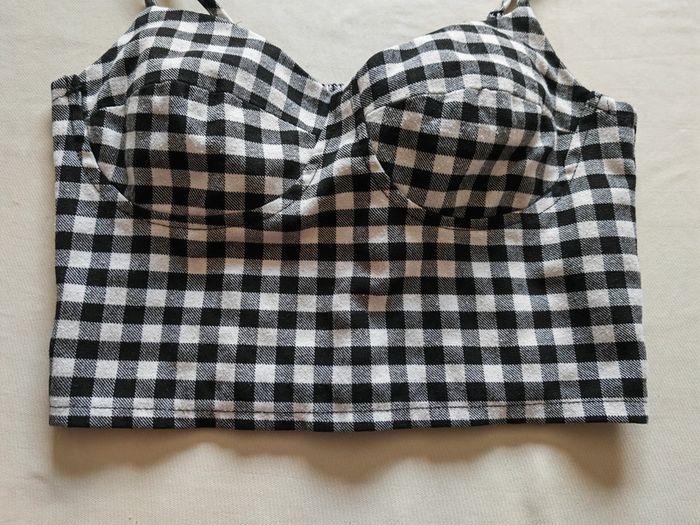 Petit haut à carreaux noir et blanc taille XS très bon état - photo numéro 2