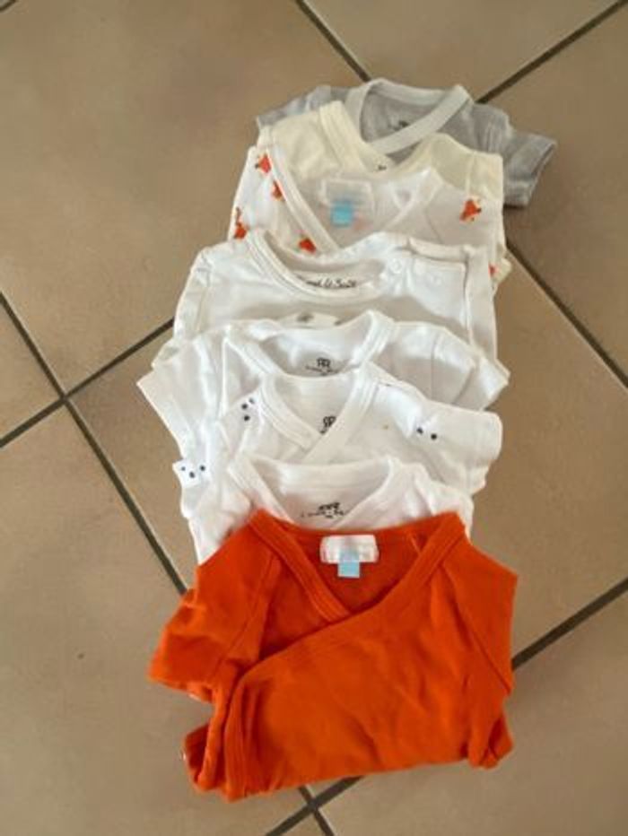 Lot vêtements naissance bébé garçon 0/1 mois - photo numéro 2