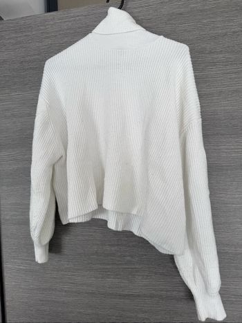 🤍 Pull blanc femme – coupe loose & col montant, style cocooning ✨