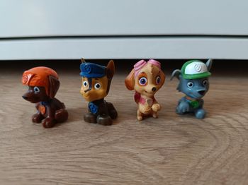 Lot 4 minis figurines pat patrouille 