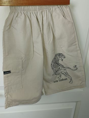 Short beige