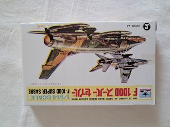 Maquette Huan Chiu JPM Kit N° A2 F-100D Super Sabre Echelle 1/144 Neuve