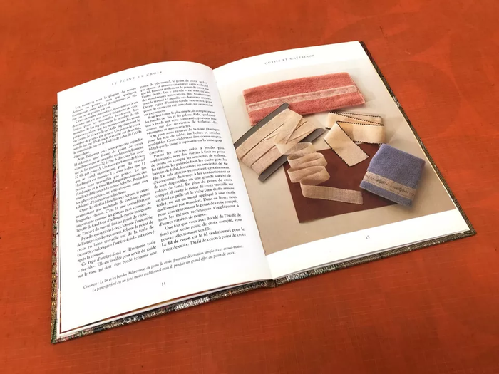 Kate Tully Le point de croix Série artisanat rural Editions de l' Olympe ( - photo numéro 6