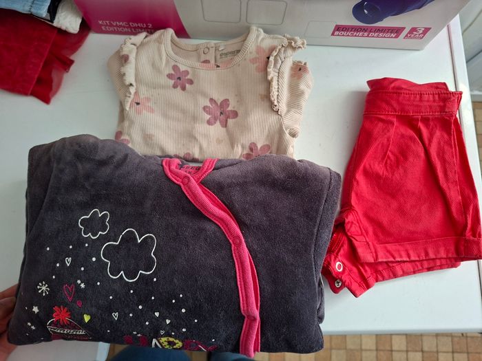 Lot vêtements 6 mois fille - photo numéro 2