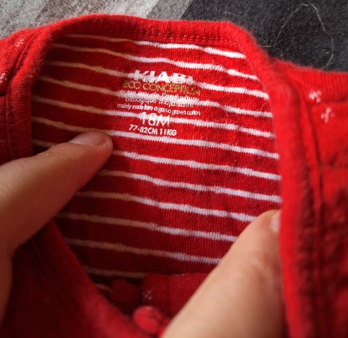 Gilet rouge Kiabi 18 mois - photo numéro 2
