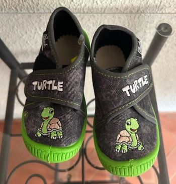 Chaussures pointure 22