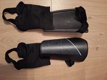 Protège tibia taille S foot enfant