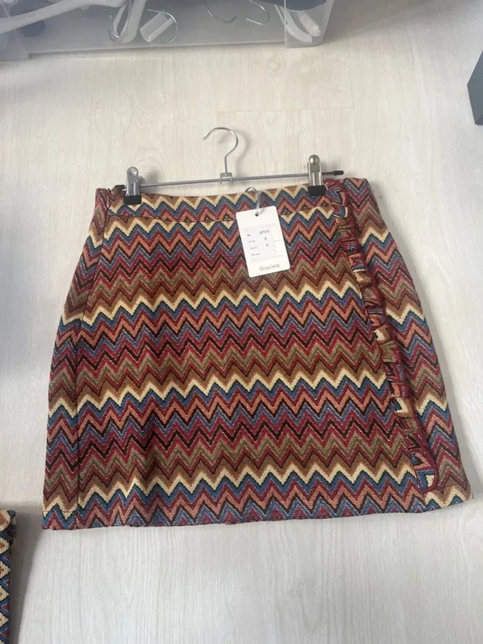 Jupe colorée à motifs chevrons S/M/L